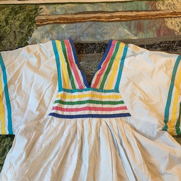Beautiful vintage Thai dress - Picture 2 of 4